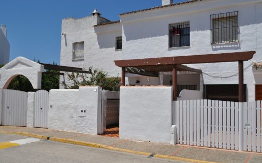 Townhouse in Costa Luz with communal swimming pool ID l1g40