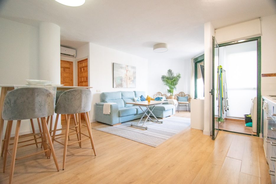 Apartment for sale in private urb. with pool and close to beach ID a0t7l