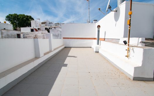 For sale large townhouse in Vejer de la Frontera ID v2e3j