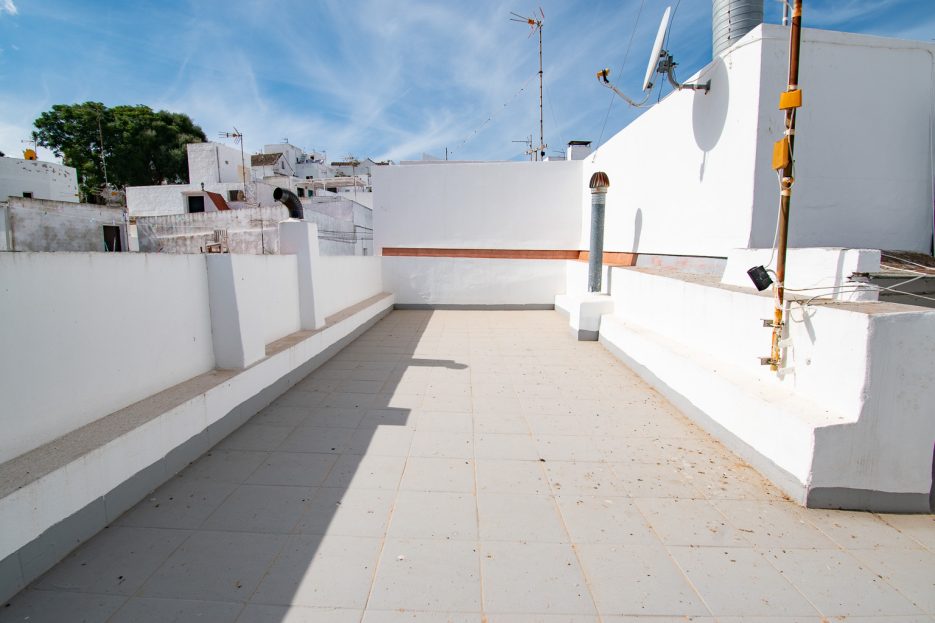 For sale large townhouse in Vejer de la Frontera ID v2e3j