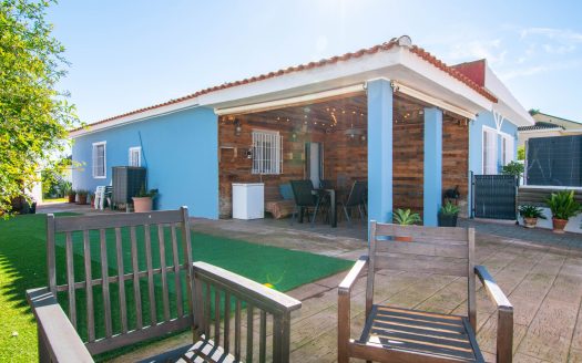 Lovely villa with private pool and apartment for sale in Puerto Santa María ID p0s6m