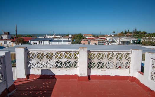 For sale traditional house with sea views, 150m from the beach in Rota ID r0o1t