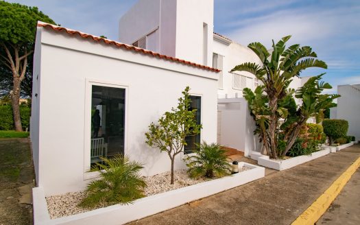 Townhouse for sale in private urbanization close to beach and golf ID l1a6l